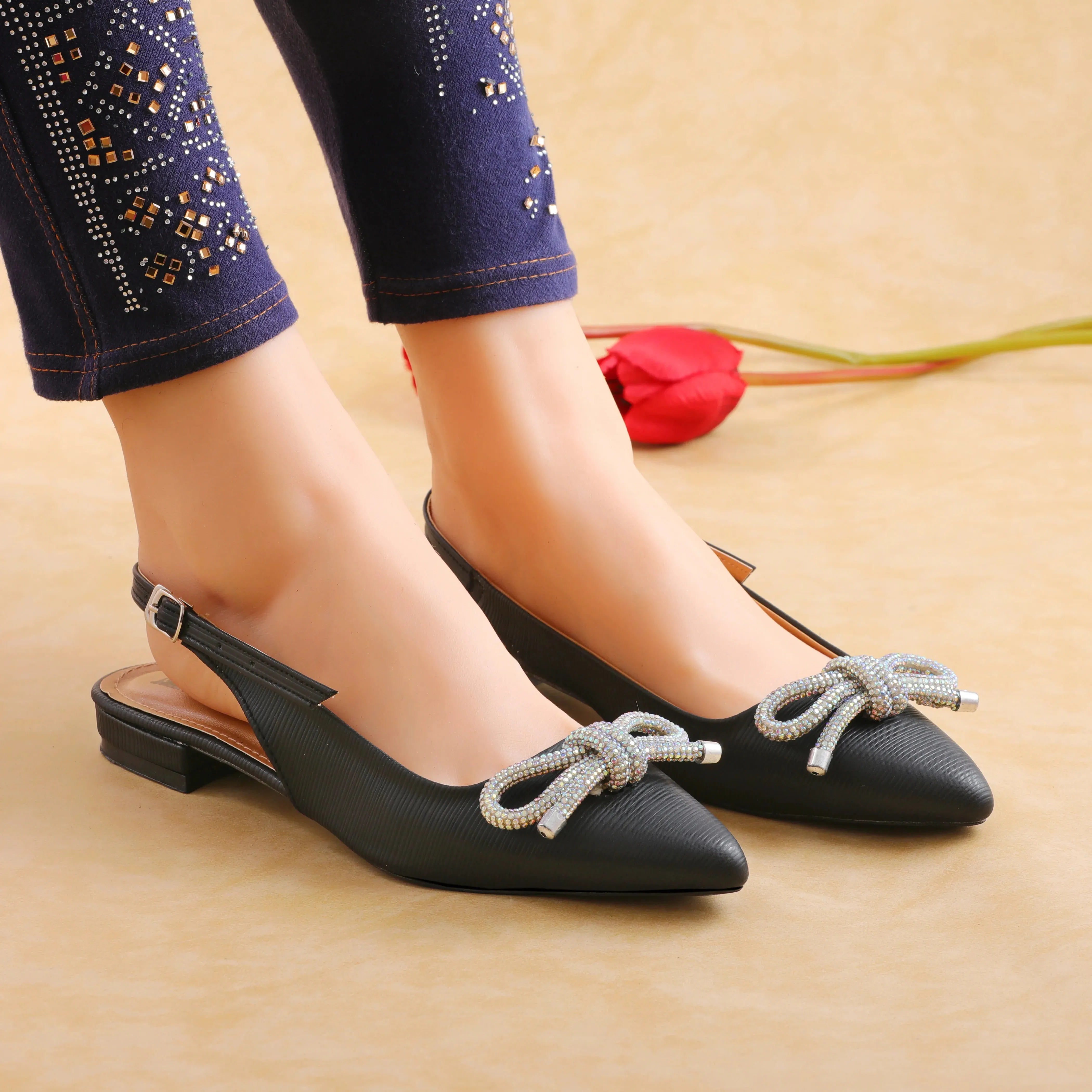Elora Black Women Pumps