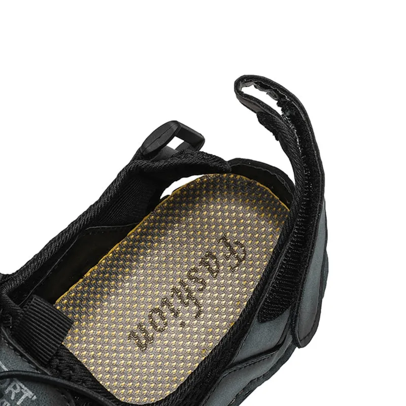 Fashion Outdoor Non-slip Leather Sandals for Men / Male Breathable Casual Shoes