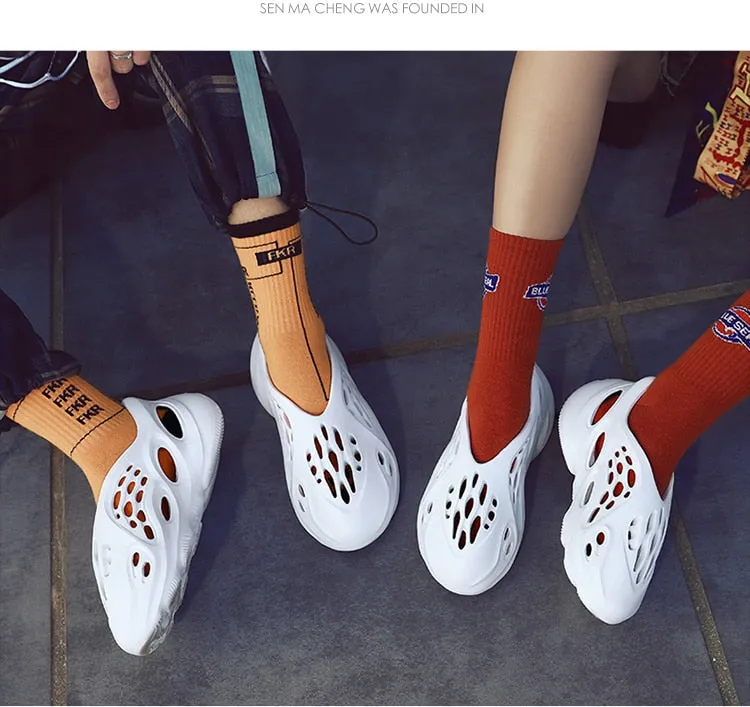 Summer Sandals Holes Sandals Hollow Breathable Flip Flops Outdoor Beach Slippers Roman Shoes